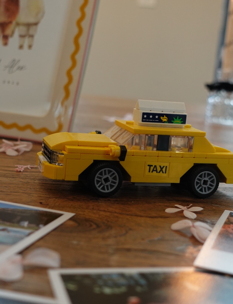 Taxi!